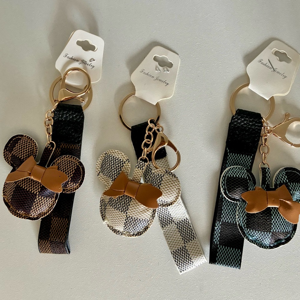 Plaid Mouse Keychain Set with Bow
